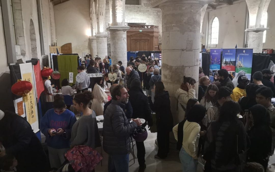 Nos membres du club international sont solidaires
